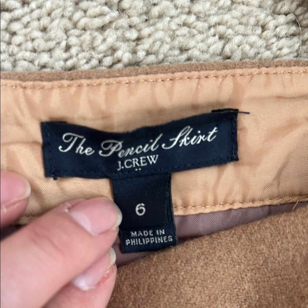 J Crew Classic Pencil Skirt, 6 - Picture 3 of 4